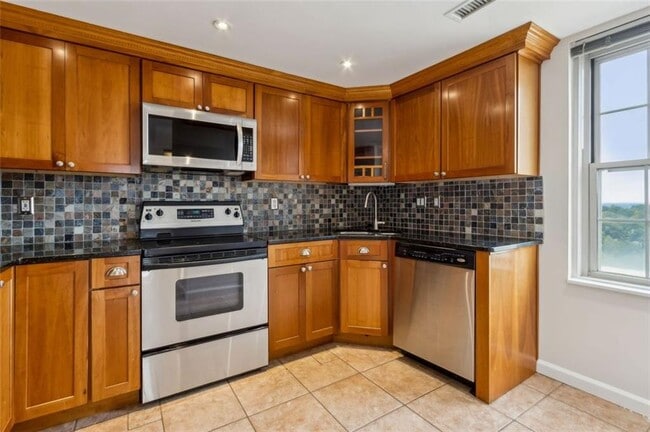 Photo - 199 14th St NE Unidad 1402