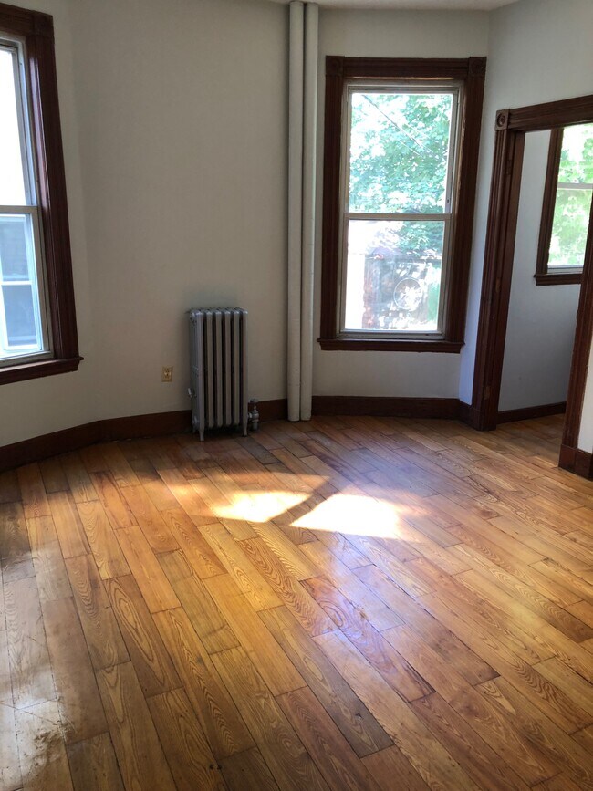 Photo - 336 Centre St Unidad 1