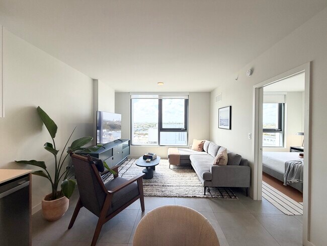 168 NW 30th St Unit A1