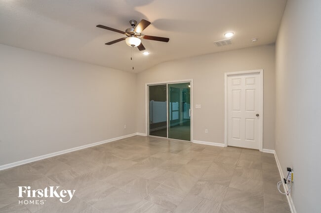 Photo - 13816 Harlowton Ave