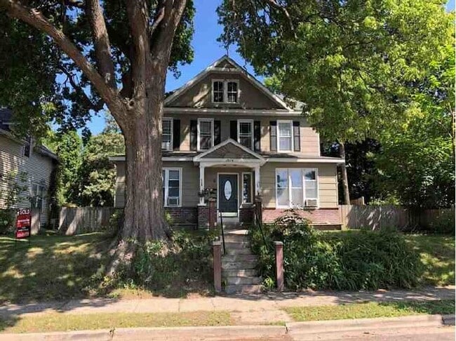Building Photo - 1914 2nd Ave N. Unit Apt 3