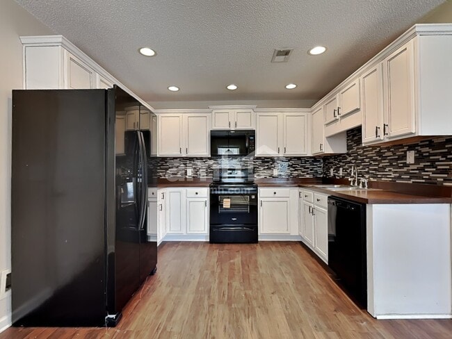 Photo - 7 Copperleaf Ct