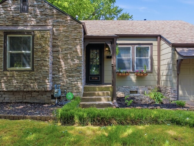 Photo - Charming 2-Bedroom, 1-Bath Home in Midtown