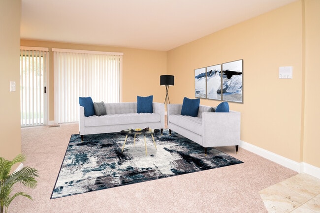 Photo - 360 Newport Ln Unidad C1