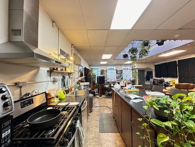 Photo - 3605 N Damen Ave Unit 1