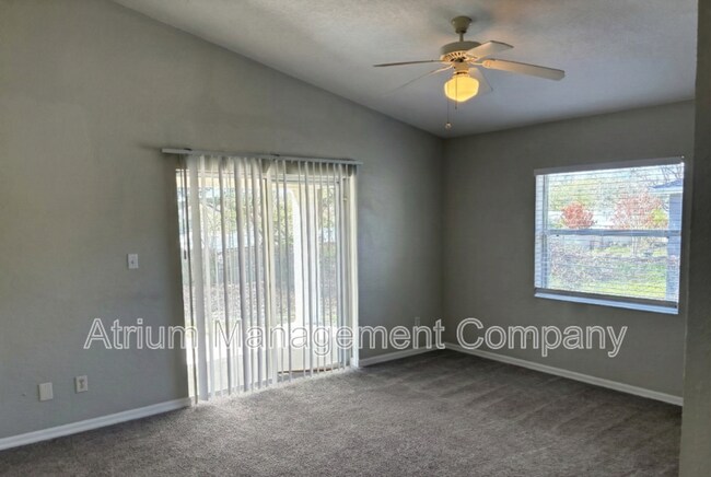 Photo - 116 W 19th St