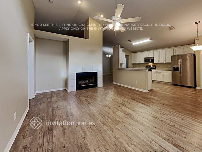 Photo - 13768 Meadowpark Ave