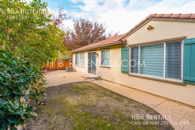 Photo - 582 Hutchings Ct