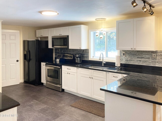 Photo - 157 Louden Rd