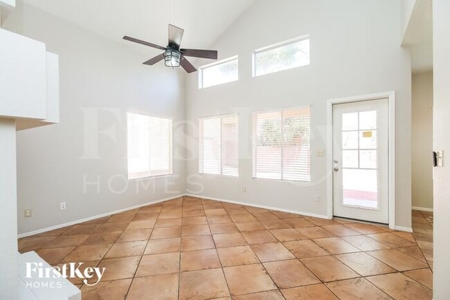 Photo - 3710 W Spinnaker Ln