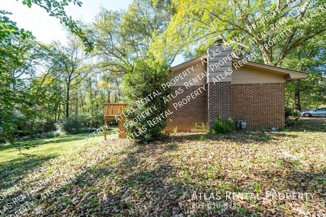 Photo - 933 Crestview Dr