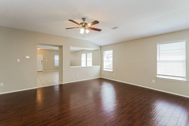 Photo - 8024 Sartain Dr