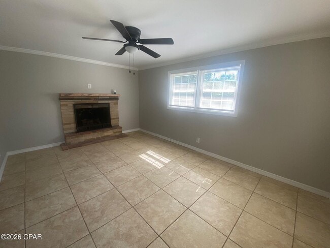 Photo - 2925 Selma Ave