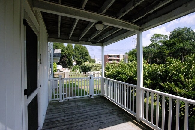Porch - 319 23rd St Unit Apt 1