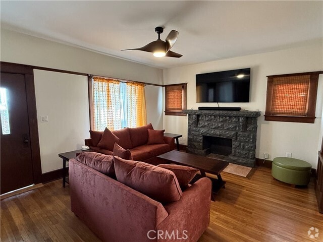 Building Photo - 1610 W 36th Pl Rental
