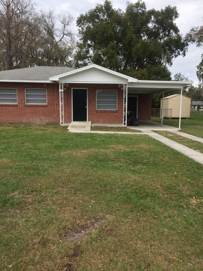 Three Bedroom One Bath - Three Bedroom One Bath House