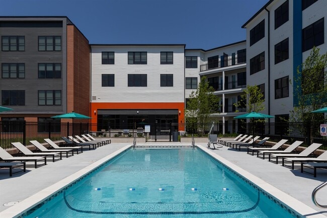 Photo - Parkway Apartments