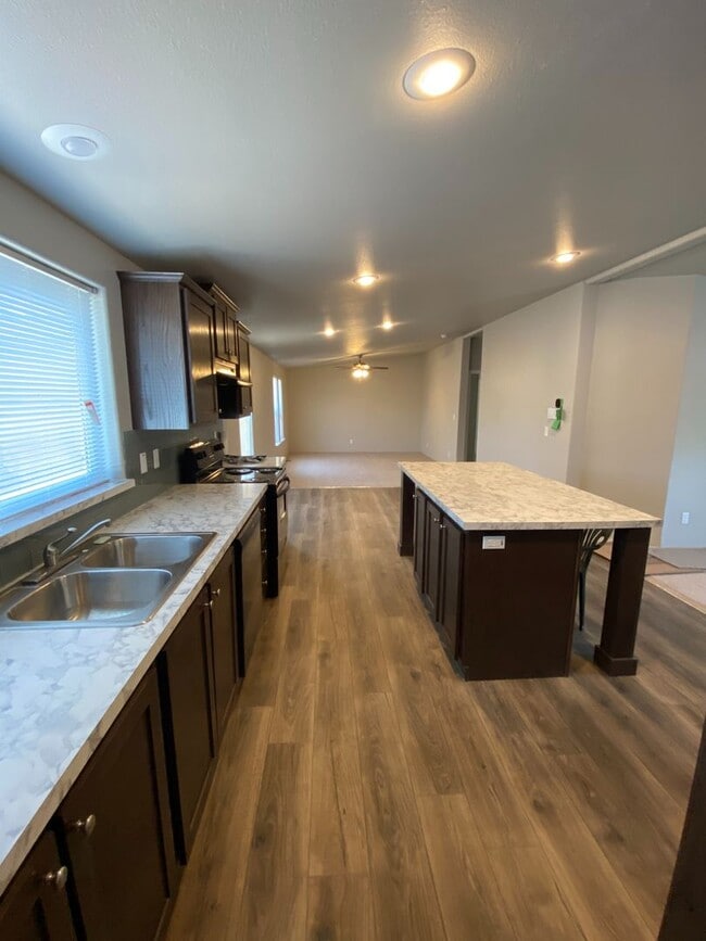 Photo - Beautiful 3-Bedroom in Pilot Rock!
