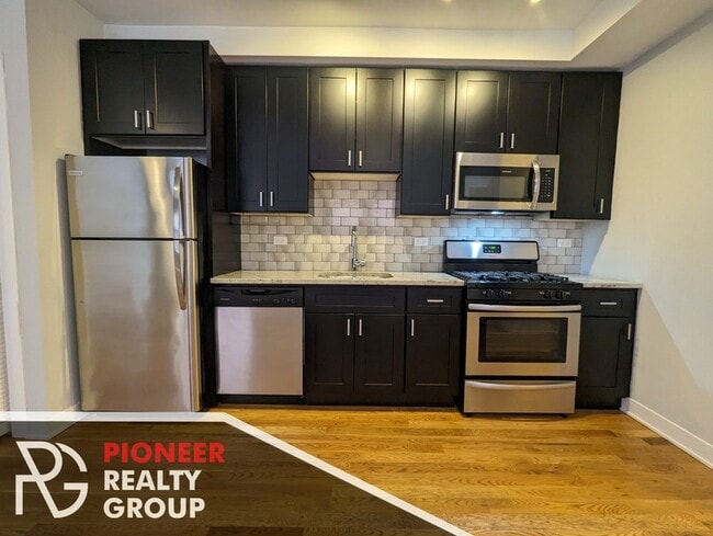 Photo - 4628 N Leavitt St Unit 3