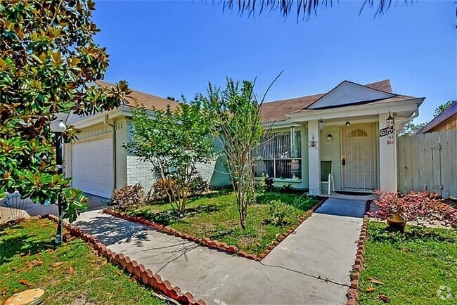 Building Photo - 6115 Briar Terrace Dr Rental