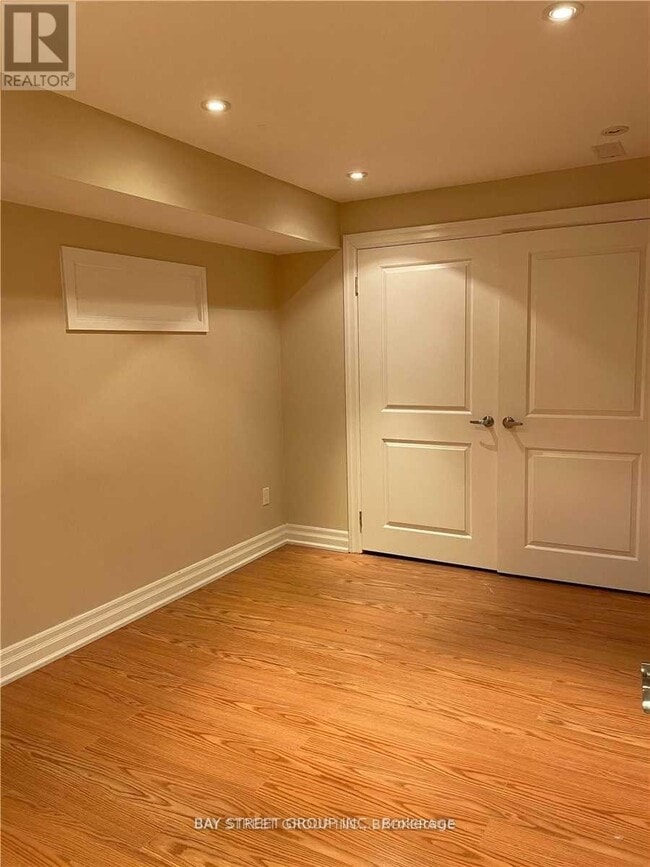 Photo - 56 Albright Crescent