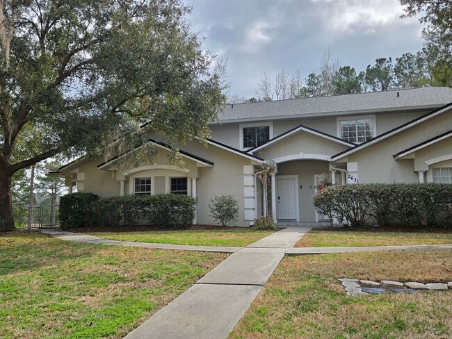 Building Photo - 3BR/3BA Two-Story Quad – Prime Location & Move-In Ready!
