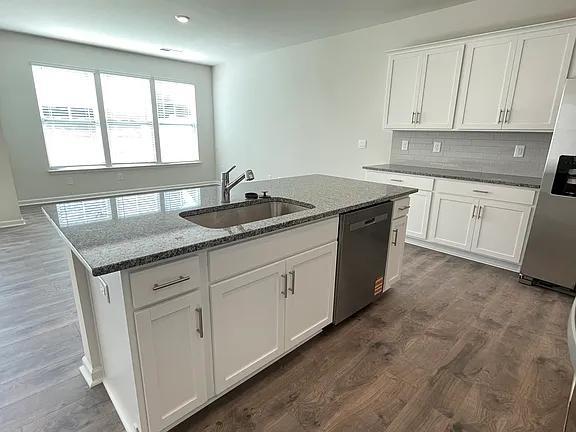 Photo - 1448 Amberview Ln