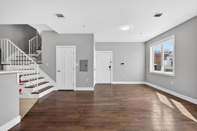 Photo - 1432 46th St Unidad 2