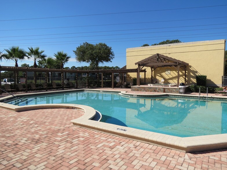 West Winds Apartments For Rent in Orlando, FL
