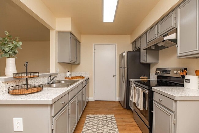 Photo - Windscape Apartments