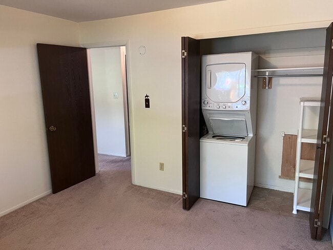 Photo - 2600 Parklake Ct Unit Parklake Court