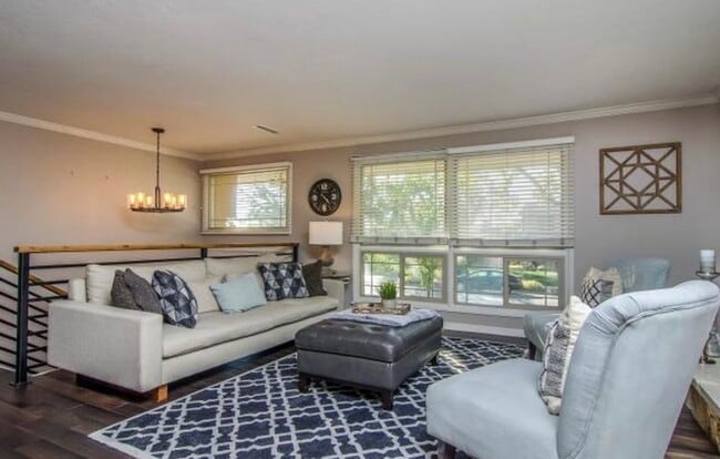 Photo - 6629 S Guntherwoods Ln