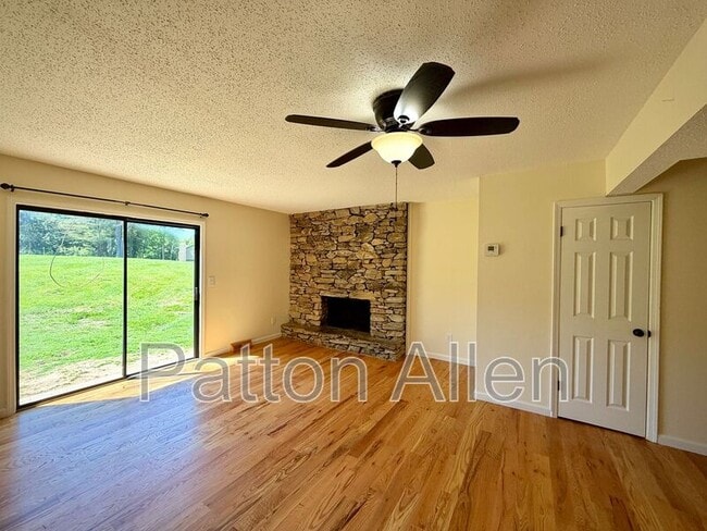 Photo - 2 Dawnwood Cir