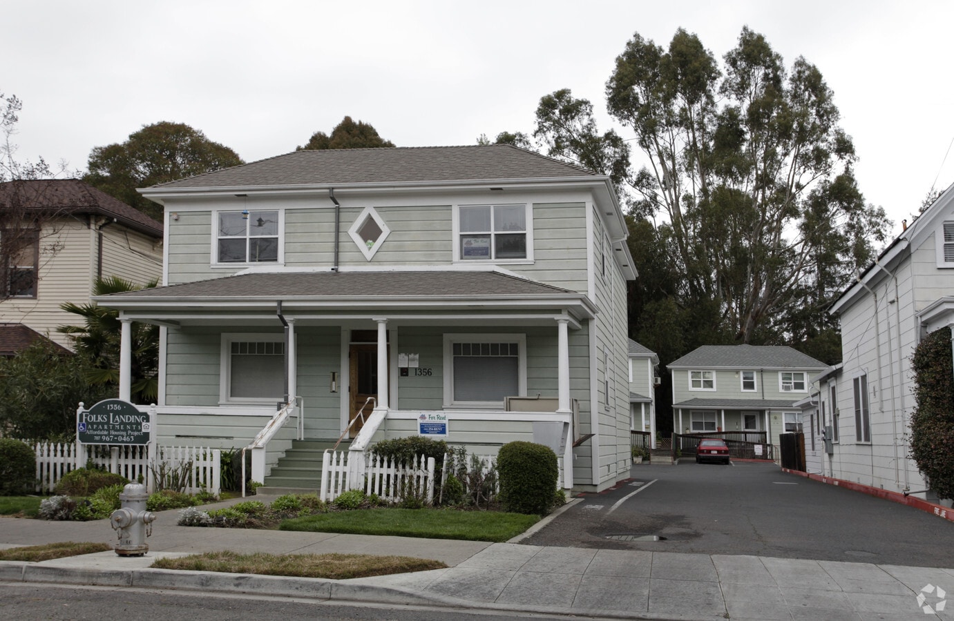 Calistoga Avenue, 1356 - Calistoga Avenue, 1356
