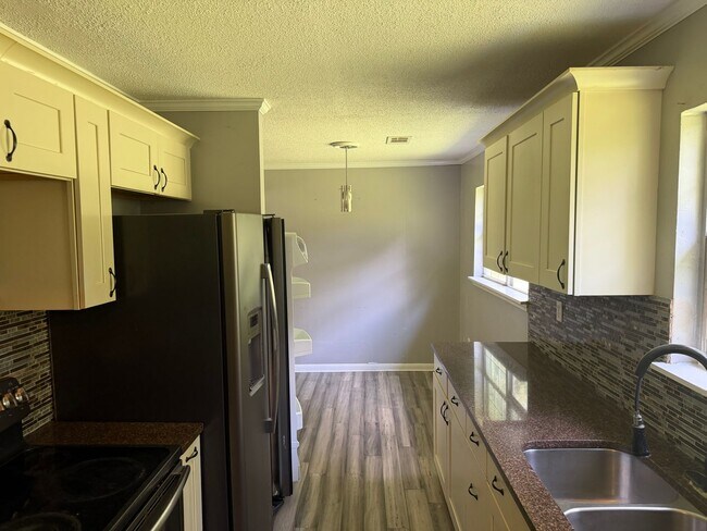 Photo - 177 Sunnybrook Rd