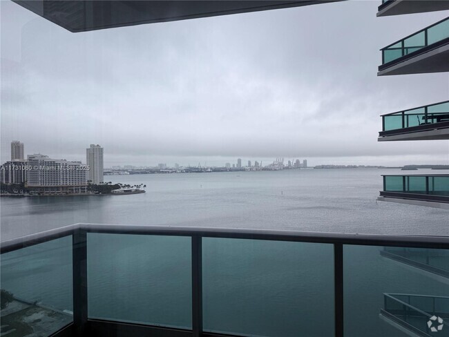 Building Photo - 1331 Brickell Bay Dr Unit 1602 Rental