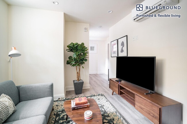 Photo - 1701 21st St NW Unit FL1-ID744