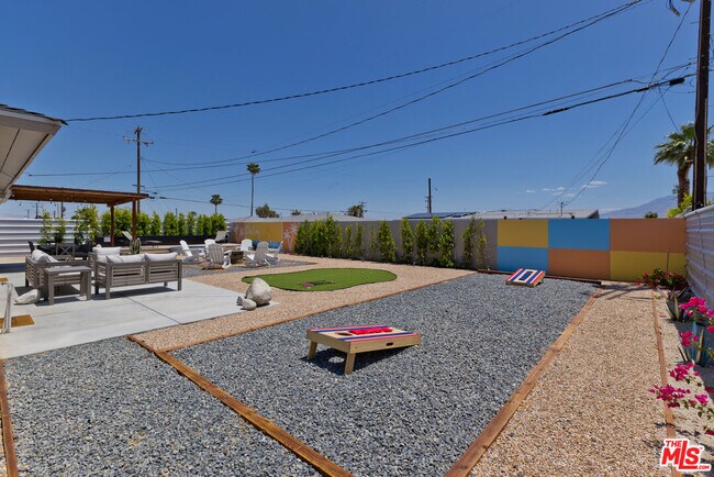 375 W Sunview Ave