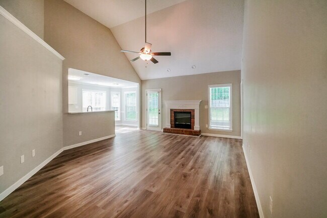 Photo - 50 Kentucky Ave