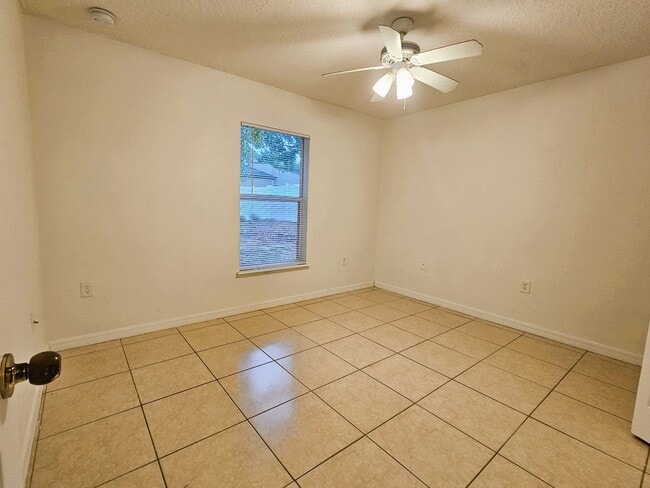 Photo - Welcome Home to Space, Convenience, and Minneola Charm!