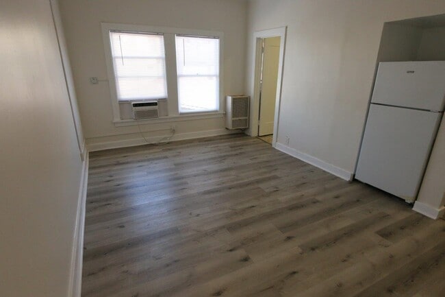 Photo - 919 S. Manhattan Pl