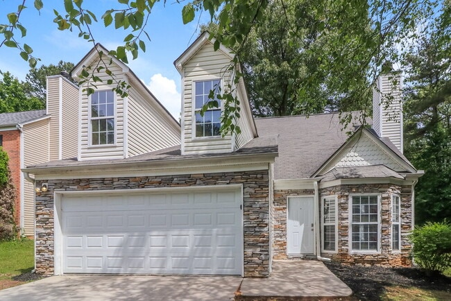 Building Photo - 2540 Lake Royale Dr