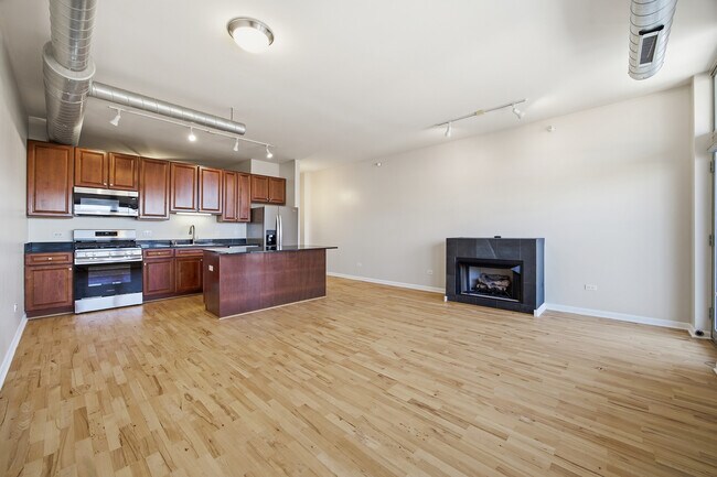 Photo - 1200 W Monroe St Unit 618