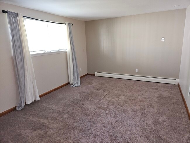 Photo - 286 Robert Dr Unit 1