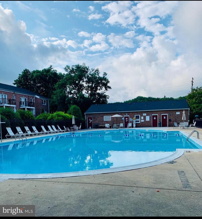Photo - 9451 Fairfax Blvd Condo Unit 202