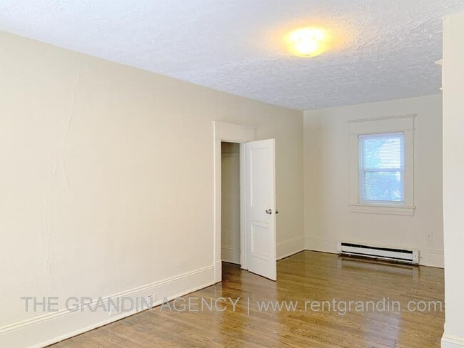1624 Chapman Ave SW