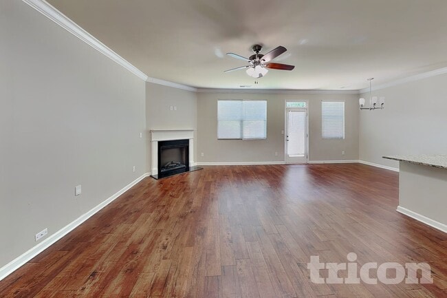 Photo - 1095 Lear Dr
