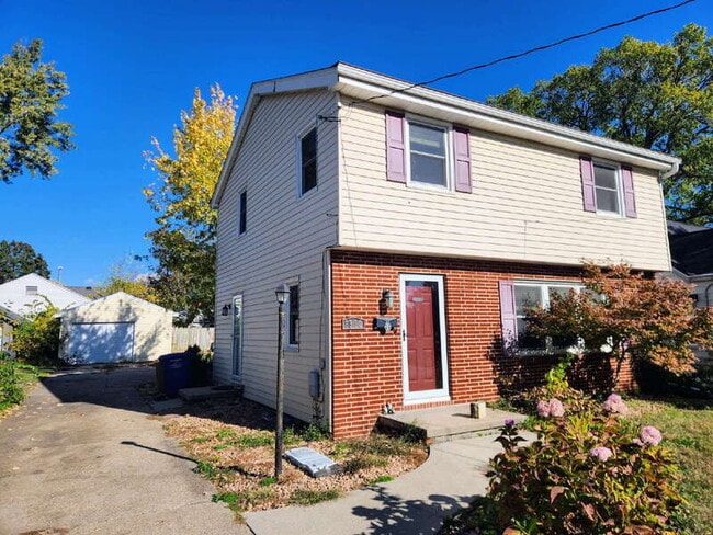 Photo - 5513 Forest Ave