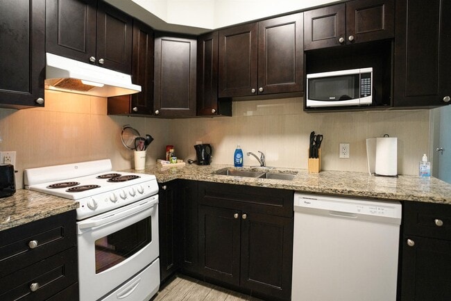 Photo - 255 Sunview St