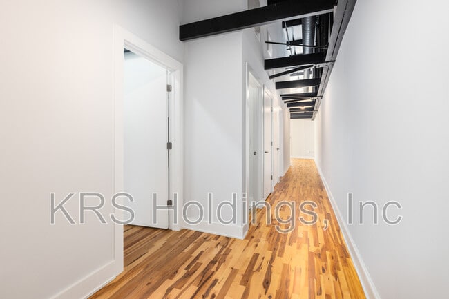 Building Photo - 306 N Road St Unit 226 Rental
